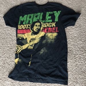 Bob marley t-shirt!